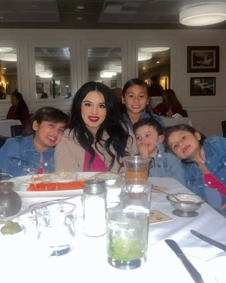 Marlene Santana and her Children